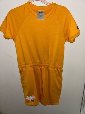 Girls Scout Short Sleeve Yellow Drawstring Dress with Floral Detail. Size 7/8.
